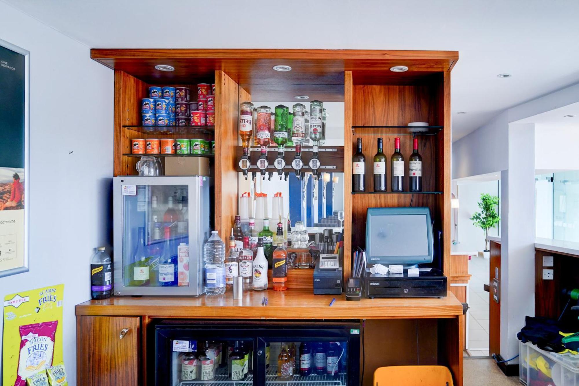 Belvilla Crewe City Centre Hotel Lifestyle Экстерьер фото